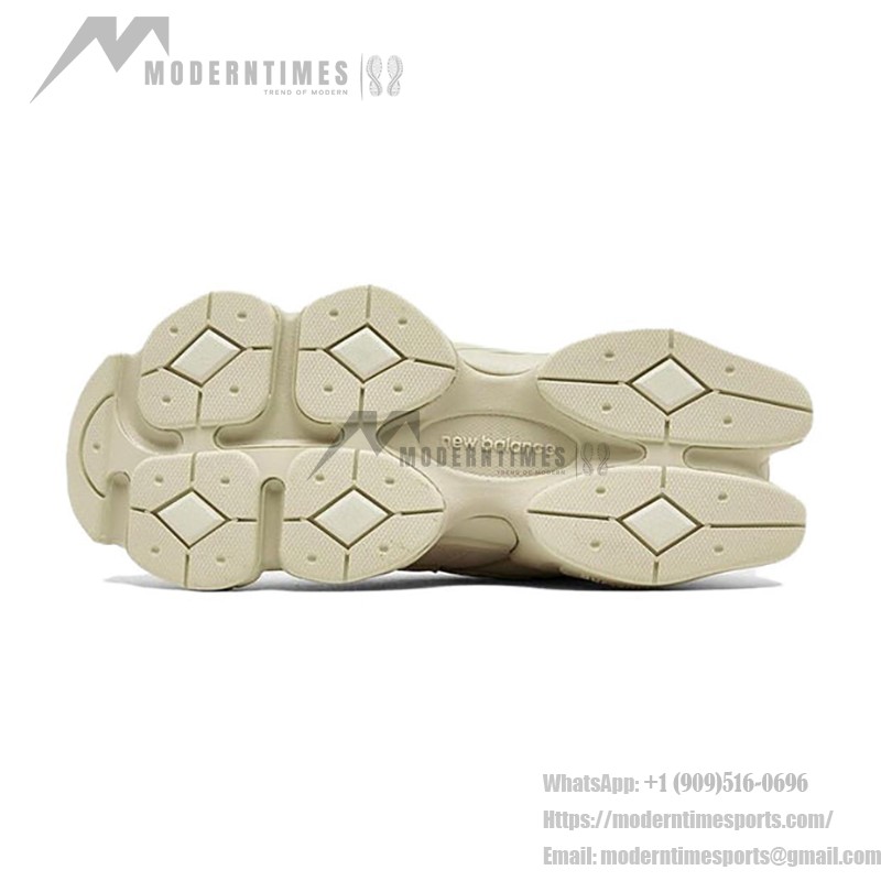 New Balance 9060 "Bone Sparrow" – プレミアムスエードのレトロスニーカー New Balance 9060 "Bone Sparrow" U9060ZGC レトロスニーカー – エレガントなベージュ & 快適
