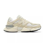 New Balance 9060 "Calcium Sea Salt" – プレミアムスエードのレトロスニーカー New Balance 9060 "Calcium Sea Salt" U9060WNB レトロスニーカー – クリームホワイト & グレー, エレガント & 快適