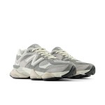 New Balance 9060 U9060EEE「グレーホワイト」- 通気性抜群のダッドスニーカー New Balance 9060 U9060EEE「グレーホワイト」- スタイリッシュなレトロランニングシューズ