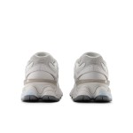 New Balance 9060 U9060ZGA「レインクラウド クオーリーブルー」- 通気性抜群のダッドスニーカー New Balance 9060 U9060ZGA「レインクラウド クオーリーブルー」- エレガントなレトロランニングシューズ