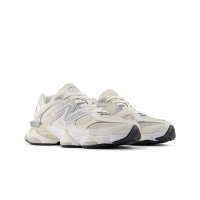 New Balance 9060 U9060WHT「シーソルト ムーンビーム」レトロランニングシューズ - 通気性ダッドスニーカー