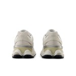 New Balance 9060 U9060WHT「シーソルト ムーンビーム」- 通気性抜群のダッドスニーカー New Balance 9060 U9060WHT「シーソルト ムーンビーム」- 洗練されたレトロランニングシューズ