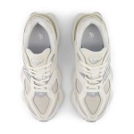 New Balance 9060 U9060WHT「シーソルト ムーンビーム」- 通気性抜群のダッドスニーカー New Balance 9060 U9060WHT「シーソルト ムーンビーム」- 洗練されたレトロランニングシューズ