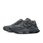 New Balance 9060 U9060ZGB「シャドウグレー キャッスルロック ブラック」- 通気性の高いダッドスニーカー New Balance 9060 U9060ZGB「シャドウグレー キャッスルロック ブラック」- スタイリッシュで快適なレトロランニングシューズ