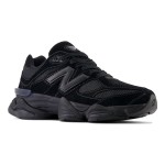 New Balance 9060「Triple Black」U9060BPM – オールブラックのトレンドダッドスニーカー New Balance 9060「Triple Black」U9060BPM レトロランニングシューズ – スタイリッシュ & 快適