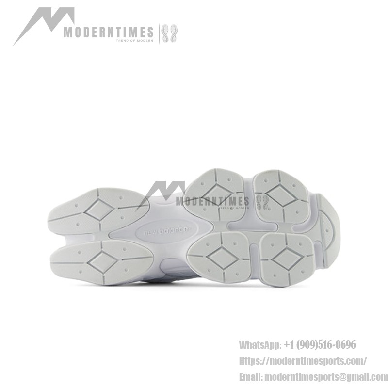 New Balance 9060「Triple White」U9060NRJ – ミニマルダッドスニーカー New Balance 9060「Triple White」U9060NRJ レトロランニングシューズ – シンプル & おしゃれ