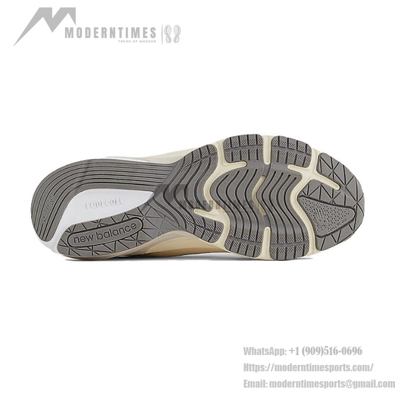 New Balance 990v6 Made in USA Cream M990SS6 – Comfortable and Stylish Suede Mesh Sneakers New Balance 990v6 Made in USA Cream M990SS6 – Premium Suede and Mesh Sneakers in Cream