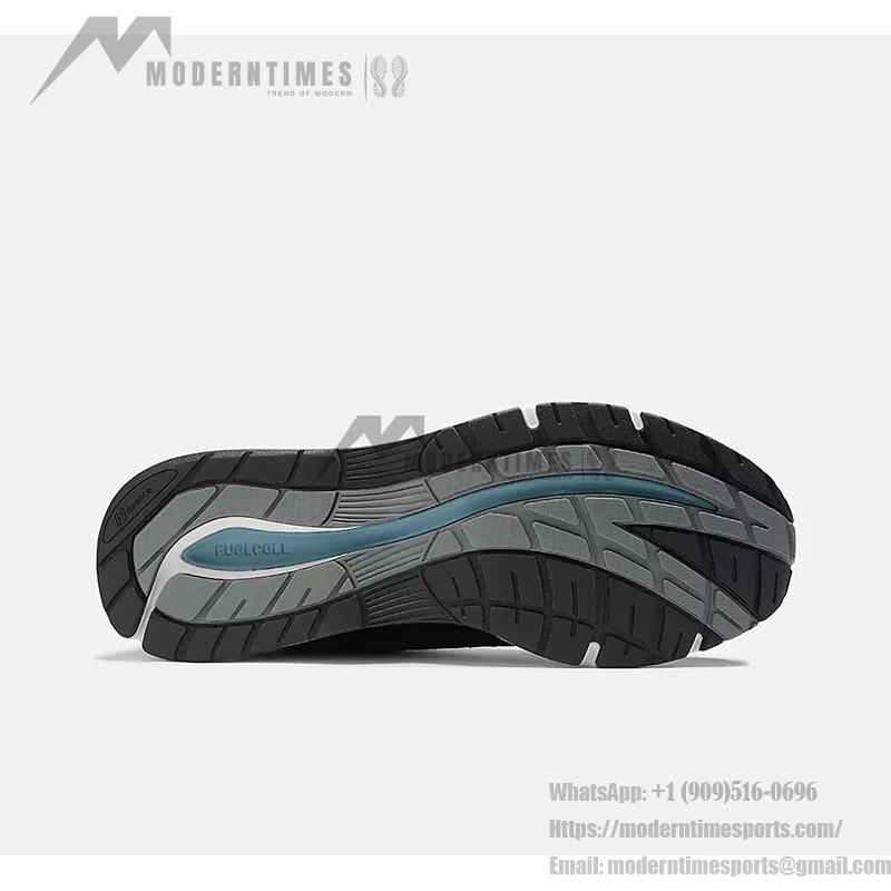 New Balance 991v2 U991BK2 – Premium Black and Grey Suede Sneakers for Everyday Comfort New Balance 991v2 Made in UK Black Grey U991BK2 – Premium Suede & Mesh Sneakers for Comfort and Style