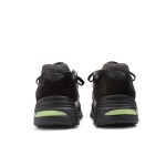 New Balance 991v2 U991LD2 – スタイルとサポートのためのブラックスエードスニーカー New Balance 991v2 Made in UK London Marathon U991LD2 – プレミアムブラックスエード&メッシュスニーカーで快適さ