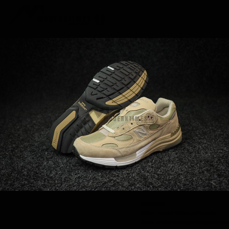 New Balance M992TN Brown Sneakers – NB992 Series Lifestyle Shoe New Balance M992TN Brown Sneakers Front View – Unisex NB992 Running Shoes