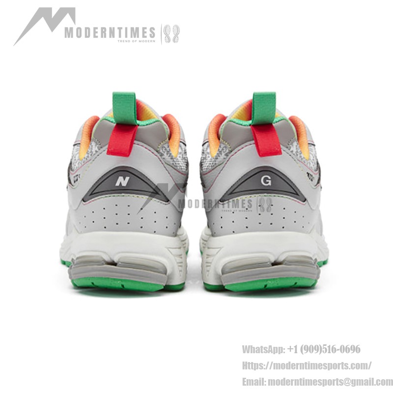 New Balance GANNI x 2002R Raincloud M2002RGD – スタイリッシュで快適なスニーカー New Balance GANNI x 2002R Raincloud M2002RGD スニーカー – スエードとメッシュデザイン