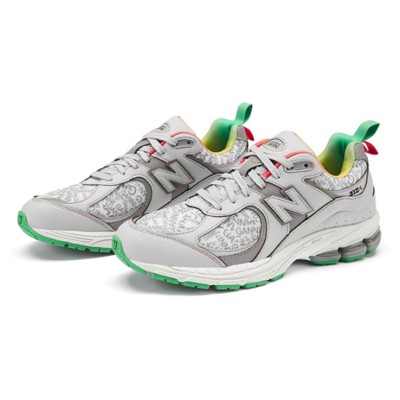 New Balance GANNI x 2002R Raincloud M2002RGD – 究極の快適さとスタイルを提供するプレミアムスエード＆メッシュスニーカー