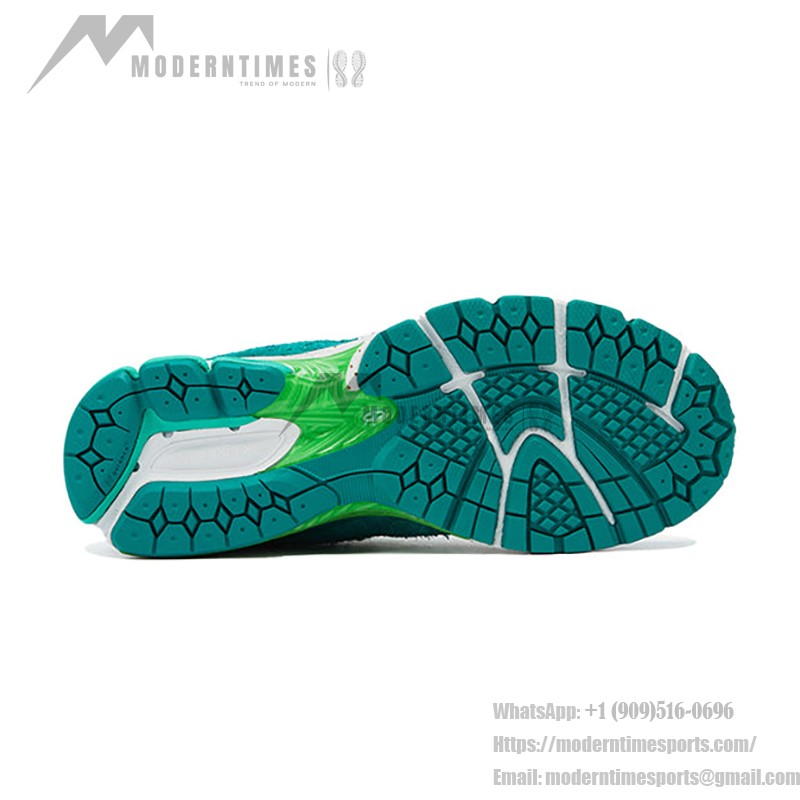 New Balance Salehe Bembury x 2002R 'Water Be The Guide' ML2002RJ – スタイリッシュで快適なスニーカー New Balance Salehe Bembury x 2002R 'Water Be The Guide' ML2002RJ スニーカー – ターコイズとグリーンのスエードメッシュデザイン