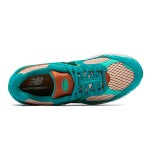New Balance Salehe Bembury x 2002R 'Water Be The Guide' ML2002RJ – スタイリッシュで快適なスニーカー New Balance Salehe Bembury x 2002R 'Water Be The Guide' ML2002RJ スニーカー – ターコイズとグリーンのスエードメッシュデザイン