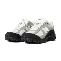 New Balance The Basement x 2002R 'Stone Grey' M2002RBA – シックなグレーとブラックのスエード＆メッシュスニーカー