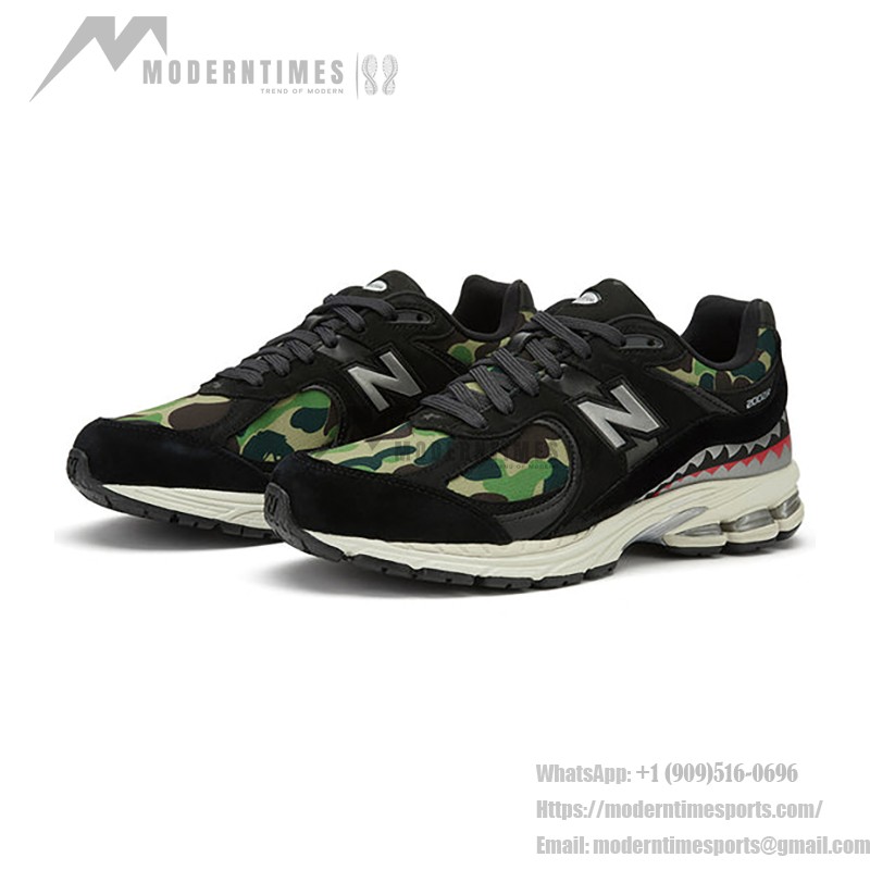 New Balance x A Bathing Ape 2002R 'Apes Together Strong' Black Camo M2002RBF – スタイリッシュなスエード&メッシュスニーカー New Balance x A Bathing Ape 2002R 'Apes Together Strong' Black Camo M2002RBF スニーカー – カモスエードとメッシュデザイン