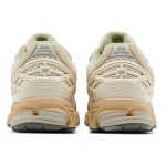 New Balance x AURALEE 1906R ボーンホワイト モハーヴェデザート – プレミアムレトロスニーカー New Balance x AURALEE 1906R ボーンホワイト モハーヴェデザート レトロランニングシューズ – スタイリッシュ & 快適