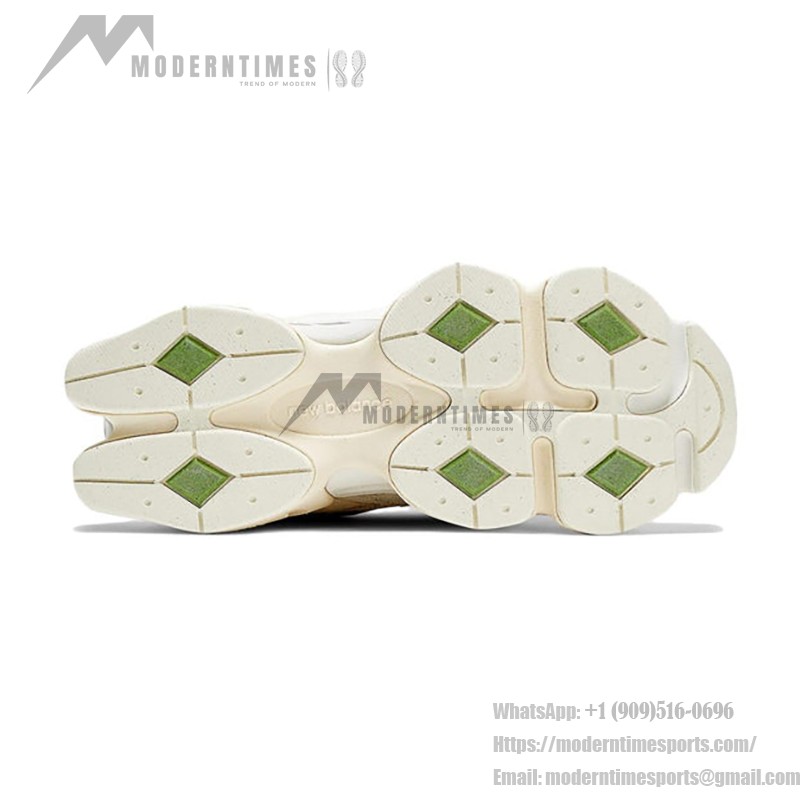 New Balance x Bricks & Wood 9060 "Nothing Changed but the Address" U9060BW1 New Balance x Bricks & Wood 9060 "Nothing Changed but the Address" U9060BW1 側面ビュー
