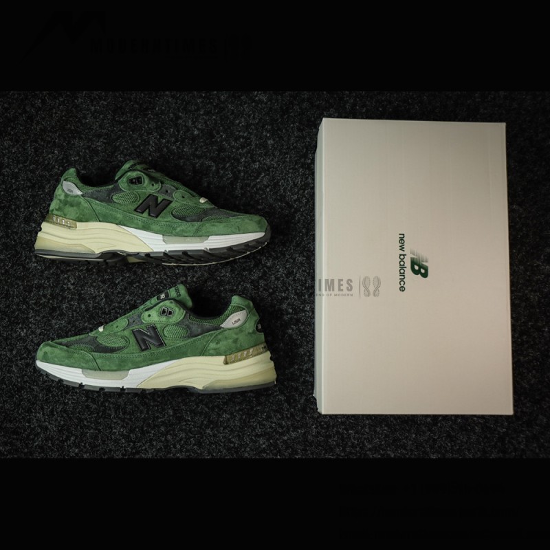 New Balance M992JJ x JJJJound Mossy Green – Exclusive Unisex Sneakers New Balance M992JJ x JJJJound Mossy Green Sneakers Front View – NB992 Collaboration