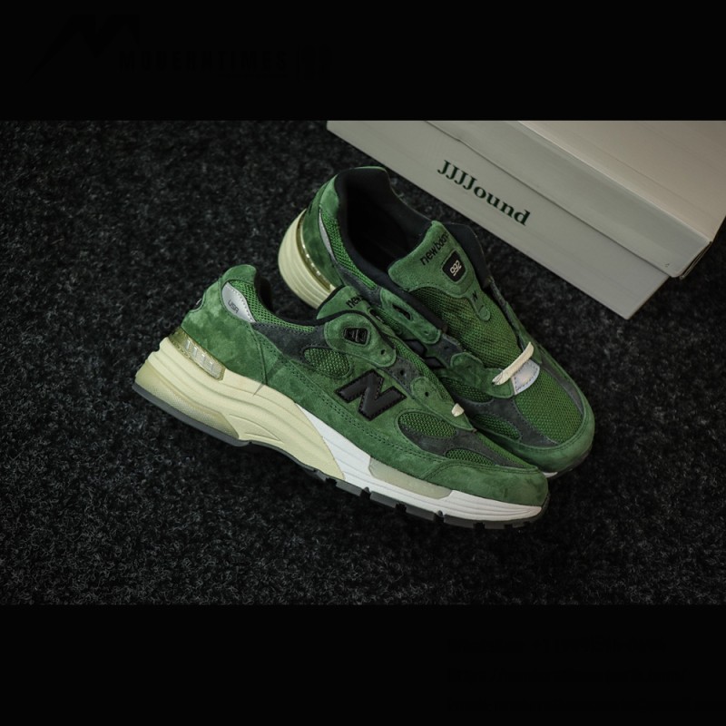 New Balance M992JJ x JJJJound Mossy Green – Exclusive Unisex Sneakers New Balance M992JJ x JJJJound Mossy Green Sneakers Front View – NB992 Collaboration