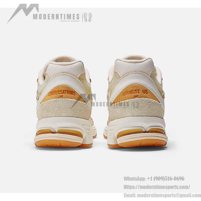 New Balance x Joe Freshgoods 2002R 'Conversations Amongst Us' M2002RJ1 – スタイリッシュなクリーム&イエローのスエードメッシュスニーカー New Balance x Joe Freshgoods 2002R 'Conversations Amongst Us' M2002RJ1 スニーカー – クリーム&イエローのスエードメッシュデザイン