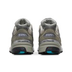 New Balance x WTAPS 992 Made in USA – オリーブドラブスニーカーで快適さとスタイル New Balance x WTAPS 992 Made in USA – プレミアムオリーブドラブスエード&メッシュスニーカーで快適さ