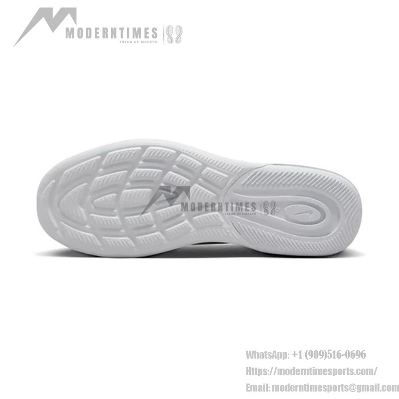 Nike Air Max Axis Lightweight Sneakers AA2146-1