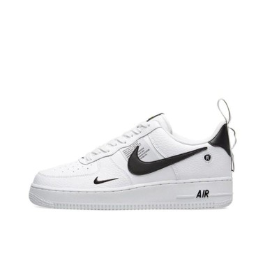 Nike Air Force 1 LV8 Utility AJ7747-100 - ブラックスウッシュとモダンなユーティリティデザインが特徴のスタイリッシュなホワイトスニーカー