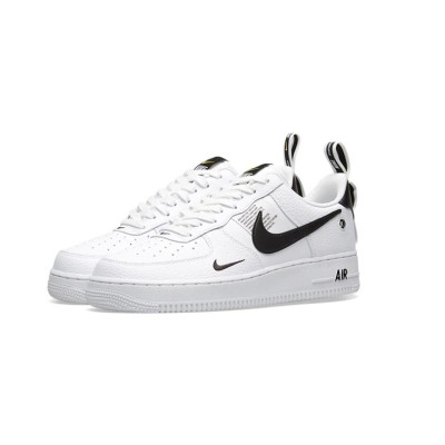 Nike Air Force 1 LV8 Utility AJ7747-100 - ブラックスウッシュとモダンなユーティリティデザインが特徴のスタイリッシュなホワイトスニーカー