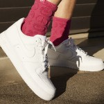 Nike Air Force 1 Low 'トリプル ホワイト' - アイコニックな白いスニーカー Nike Air Force 1 Low 'トリプル ホワイト' - ミニマルな印象の白いクラシック スニーカー