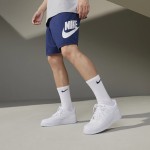 Nike Air Force 1 Low 'トリプル ホワイト' - アイコニックな白いスニーカー Nike Air Force 1 Low 'トリプル ホワイト' - ミニマルな印象の白いクラシック スニーカー