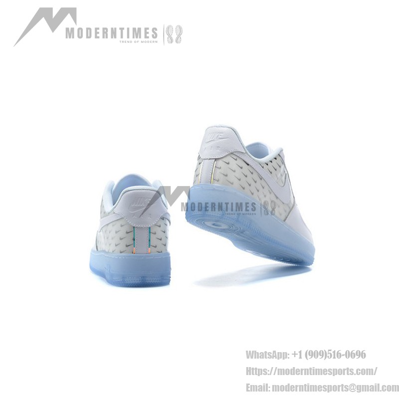 Nike Air Force 1 '07 PRM CK7804-100 Nike Air Force 1 '07 PRM CK7804-100 - リフレクティブスウッシュとアイシーソールを備えたホワイトスニーカー