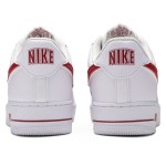 Nike Air Force 1 '07 AO2423-102 - 大胆な赤いスウッシュが際立つクラシックなホワイトスニーカー Nike Air Force 1 '07 AO2423-102 - 大胆な赤いスウッシュが際立つクラシックなホワイトスニーカー