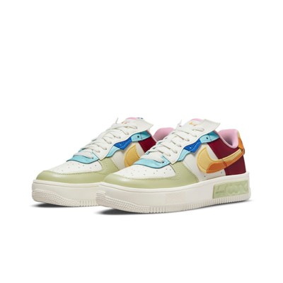 Nike Air Force 1 Fontanka 'St. Petersburg Raves' DO6719-100 - カラフルなパッチワーク アート風ロートップスニーカー
