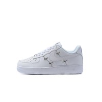 ナイキ エア フォース 1 LX "White Stitch" CT1990-100 ユニークなホワイトスニーカー | ステッチデザインが特徴