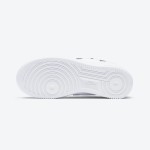 ナイキ エア フォース 1 LX "White Stitch" CT1990-100 - スタイリッシュなホワイトスニーカー ナイキ エア フォース 1 LX "White Stitch" CT1990-100 ステッチデザインが特徴のホワイトスニーカー