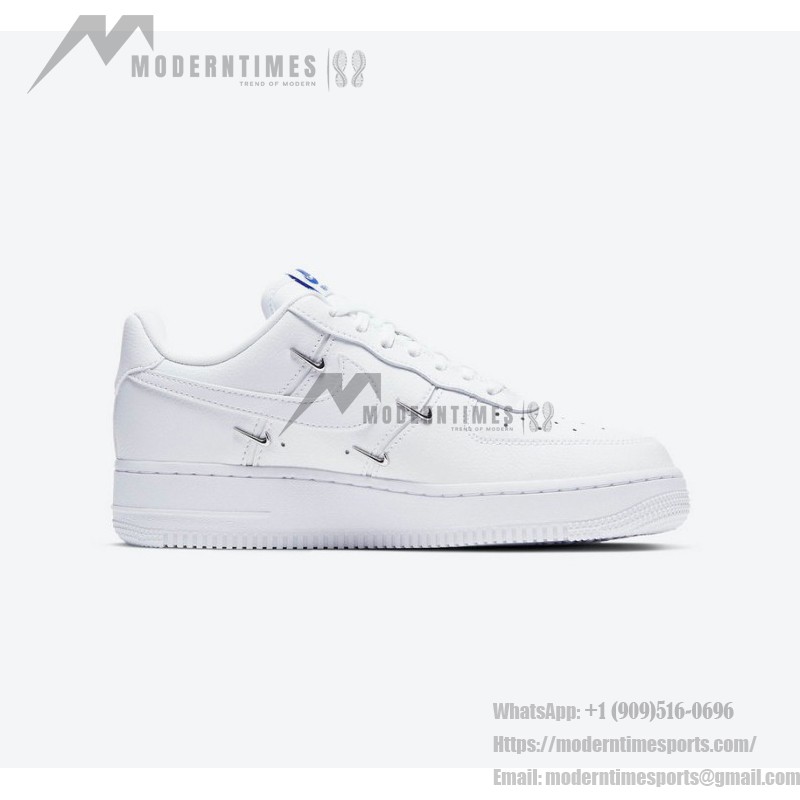 ナイキ エア フォース 1 LX "White Stitch" CT1990-100 - スタイリッシュなホワイトスニーカー ナイキ エア フォース 1 LX "White Stitch" CT1990-100 ステッチデザインが特徴のホワイトスニーカー