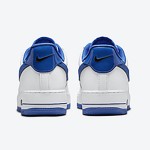 Nike Air Force 1 Low 'White & Game Royal' - 白のスニーカーに大胆な青のスウッシュ Nike Air Force 1 Low 'White & Game Royal' - クラシックな白いスニーカーと青のスウッシュ