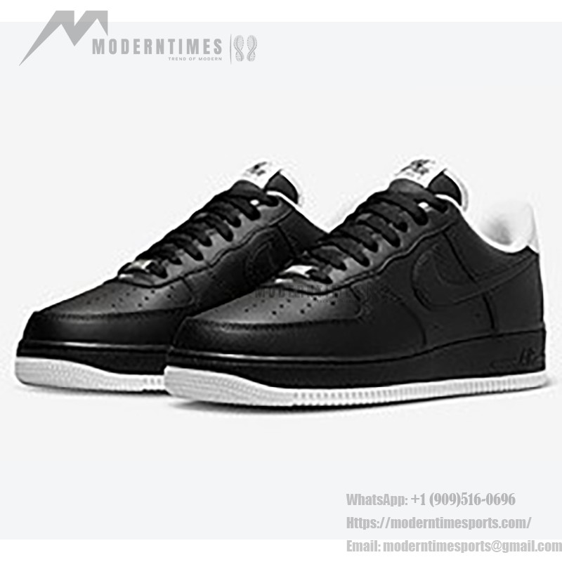 Nike Air Force 1 Low 'ブラック & ホワイト' - 洗練された黒のスニーカーと白のディテール Nike Air Force 1 Low 'ブラック & ホワイト' - 黒のスニーカーと白のアクセント
