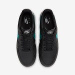 Nike Air Force 1 Low FD0654-001 スニーカー Nike Air Force 1 Low FD0654-001 - 黒レザースニーカー、エメラルドグリーンのスウッシュ付き