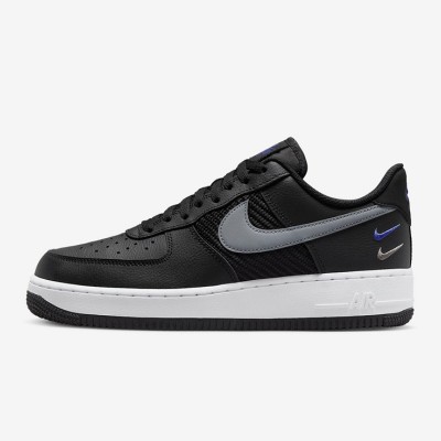 Nike Air Force 1 Low FD0666-001 - モダンなストリートスタイルのためのグレーの二重スウッシュとブルーのディテールが特徴のブラックレザースニーカー