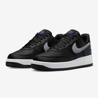Nike Air Force 1 Low FD0666-001 - モダンなストリートスタイルのためのグレーの二重スウッシュとブルーのディテールが特徴のブラックレザースニーカー