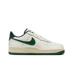 Nike Air Force 1 Low "Pine Green" FV0392-100 スニーカー Nike Air Force 1 Low "Pine Green" FV0392-100 - ホワイト&グリーンスニーカー