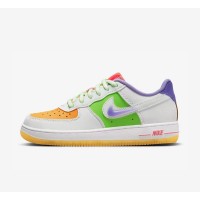 Nike Air Force 1 Low GS FD1036-100 - 半透明スウッシュが特徴のビビッドなマルチカラーのスニーカー | 洗練されたストリートスタイル