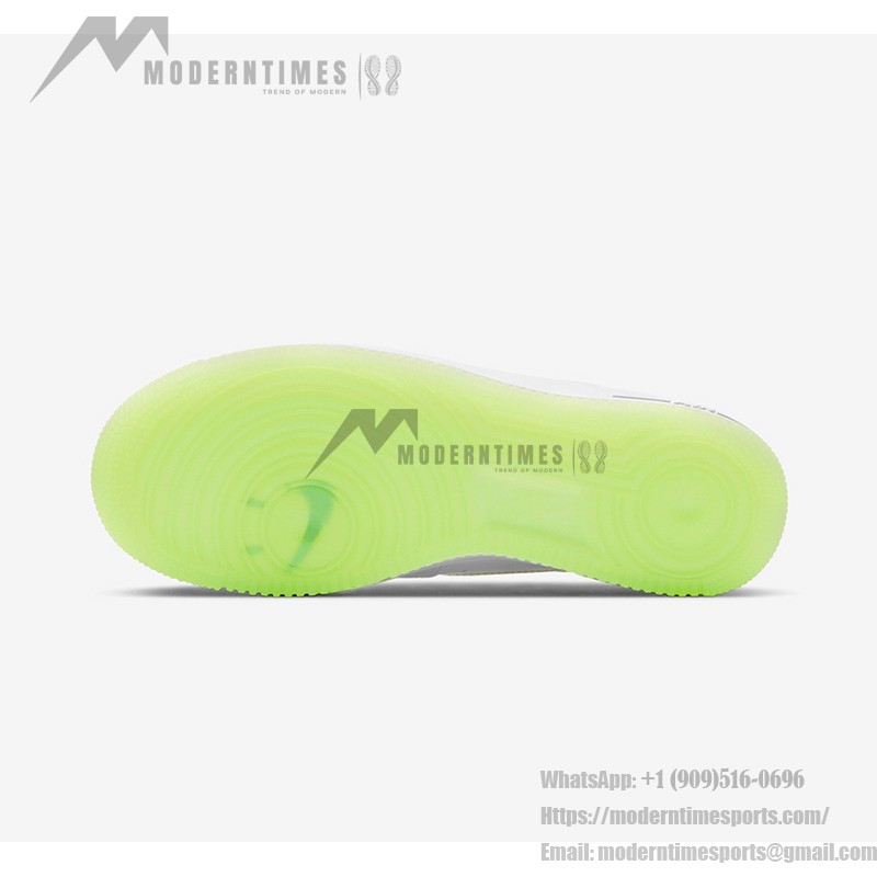 ナイキ エア フォース 1 ロー 'Have A Nike Day' - ホワイト & ネオングリーン ナイキ エア フォース 1 ロー 'Have A Nike Day' - 透明なスウッシュとネオングリーンソールを備えたホワイトスニーカー
