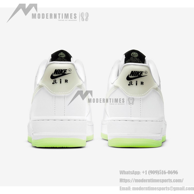 ナイキ エア フォース 1 ロー 'Have A Nike Day' - ホワイト & ネオングリーン ナイキ エア フォース 1 ロー 'Have A Nike Day' - 透明なスウッシュとネオングリーンソールを備えたホワイトスニーカー