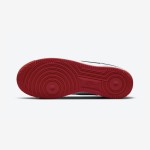 Nike Air Force 1 Low 'Hello' - ホワイト&レッドスニーカー Nike Air Force 1 Low 'Hello' - 赤のアクセントとHelloのブランディングが特徴のホワイトスニーカー