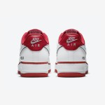 Nike Air Force 1 Low 'Hello' - ホワイト&レッドスニーカー Nike Air Force 1 Low 'Hello' - 赤のアクセントとHelloのブランディングが特徴のホワイトスニーカー