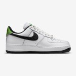 ナイキ エア フォース 1 ロー "Just Do It" - 白 ブラック & レッドのディテール ナイキ エア フォース 1 ロー "Just Do It" 白のスニーカー ブラックとレッドのディテール