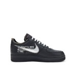 Nike Air Force 1 Low OFF-WHITE "MoMA" AV5210-001 Nike Air Force 1 Low OFF-WHITE "MoMA" AV5210-001 - メタリックスウッシュ付きブラックスニーカー